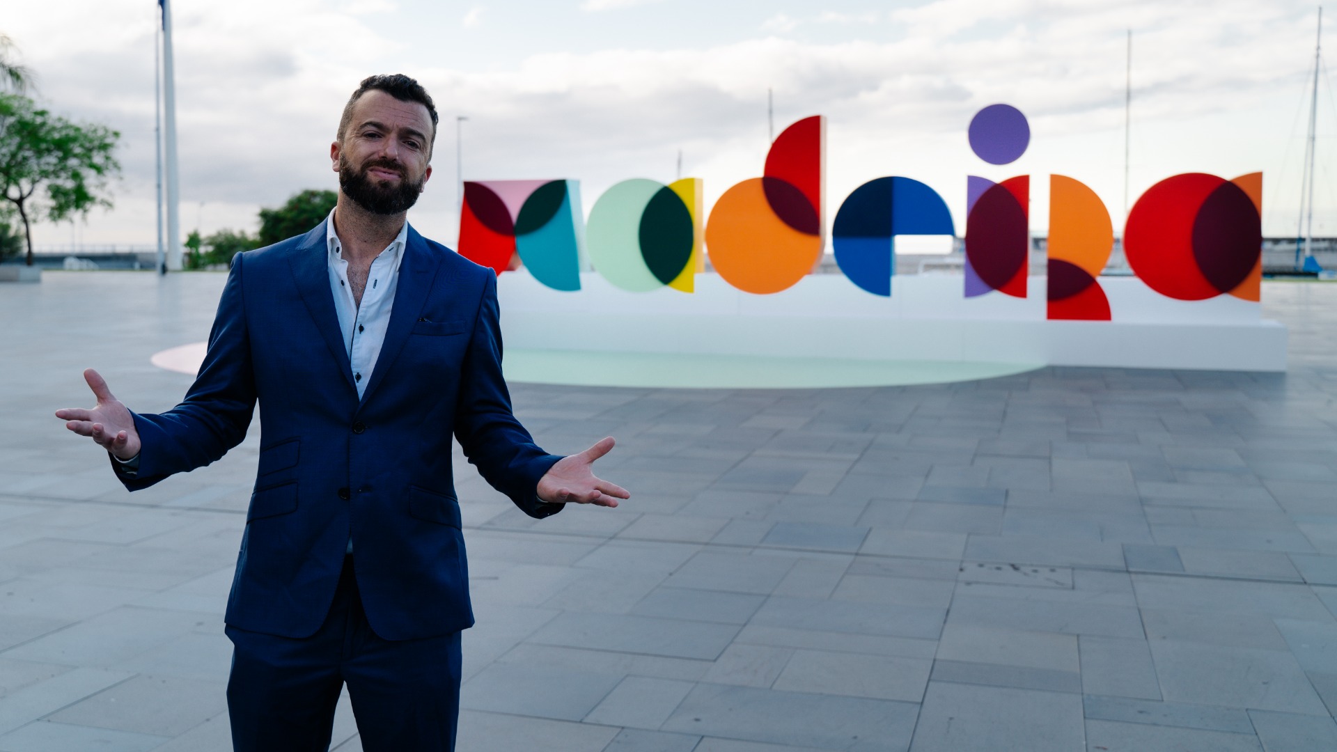 a person wearing a suit and tie